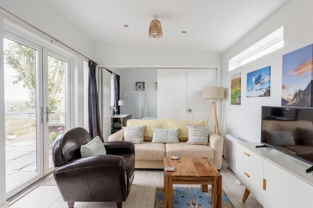 Cosy And Modern 1 Bedroom Garden House - Very Dog Friendly! Tarves Kültér fotó