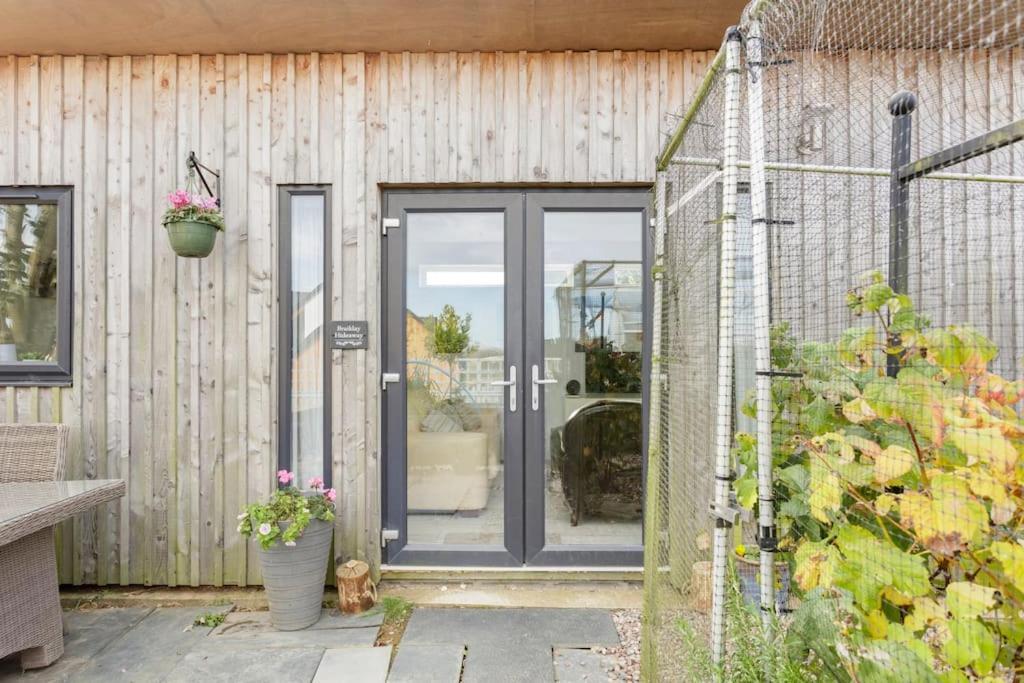 Cosy And Modern 1 Bedroom Garden House - Very Dog Friendly! Tarves Kültér fotó
